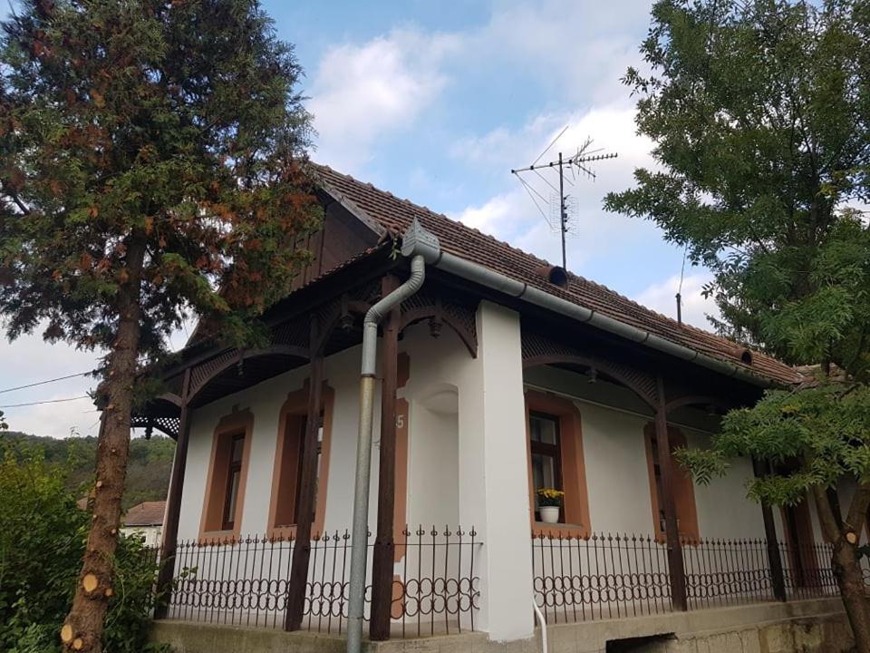 Apartament Kontyos Vendeghaz Felsőtold Zewnętrze zdjęcie